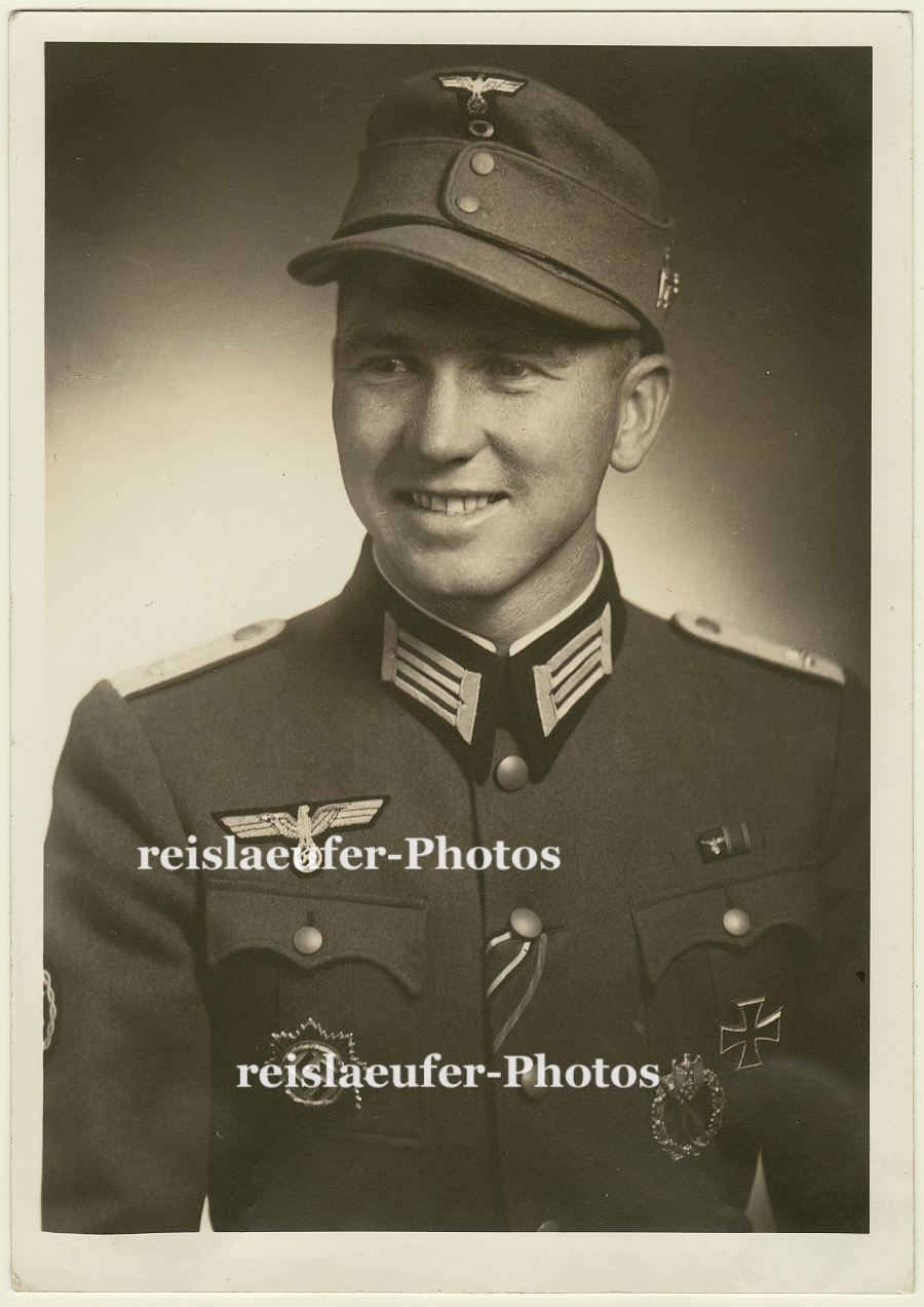 Gebirgsjäger m. Deutschem Kreuz, Original-Photo um 1940 - Afbeelding 1 van 1